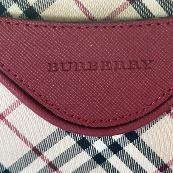 Authentic Burberry Nova Check Leather/Canvas tote. - Picture 11 of 13